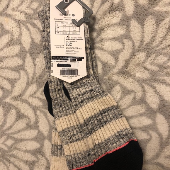 BRAND NEW Instance Socks - Picture 2 of 3